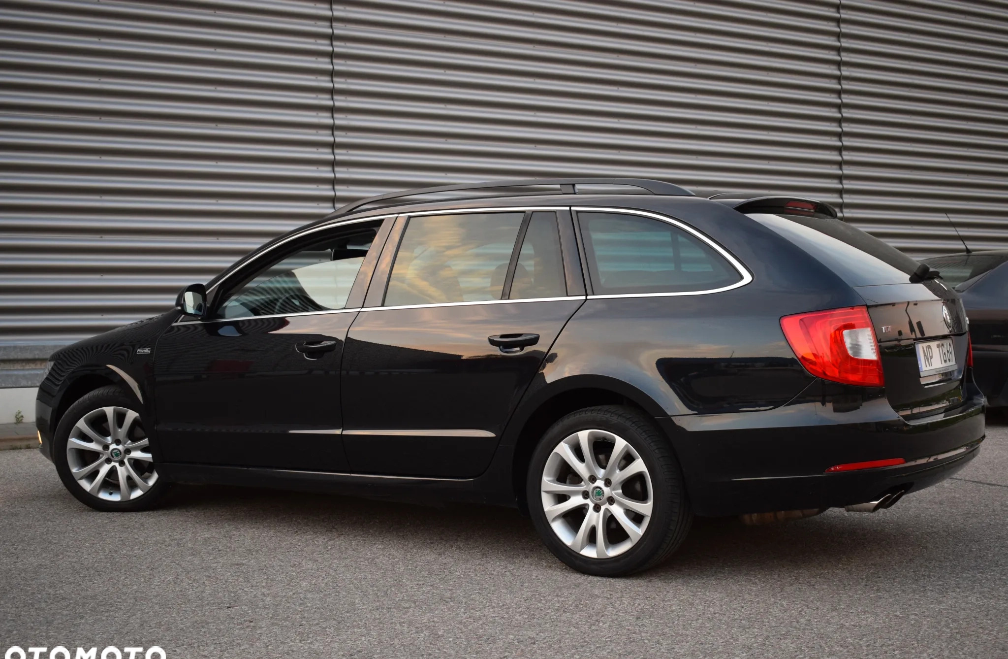 Skoda Superb cena 33900 przebieg: 243000, rok produkcji 2012 z Pruszcz Gdański małe 596